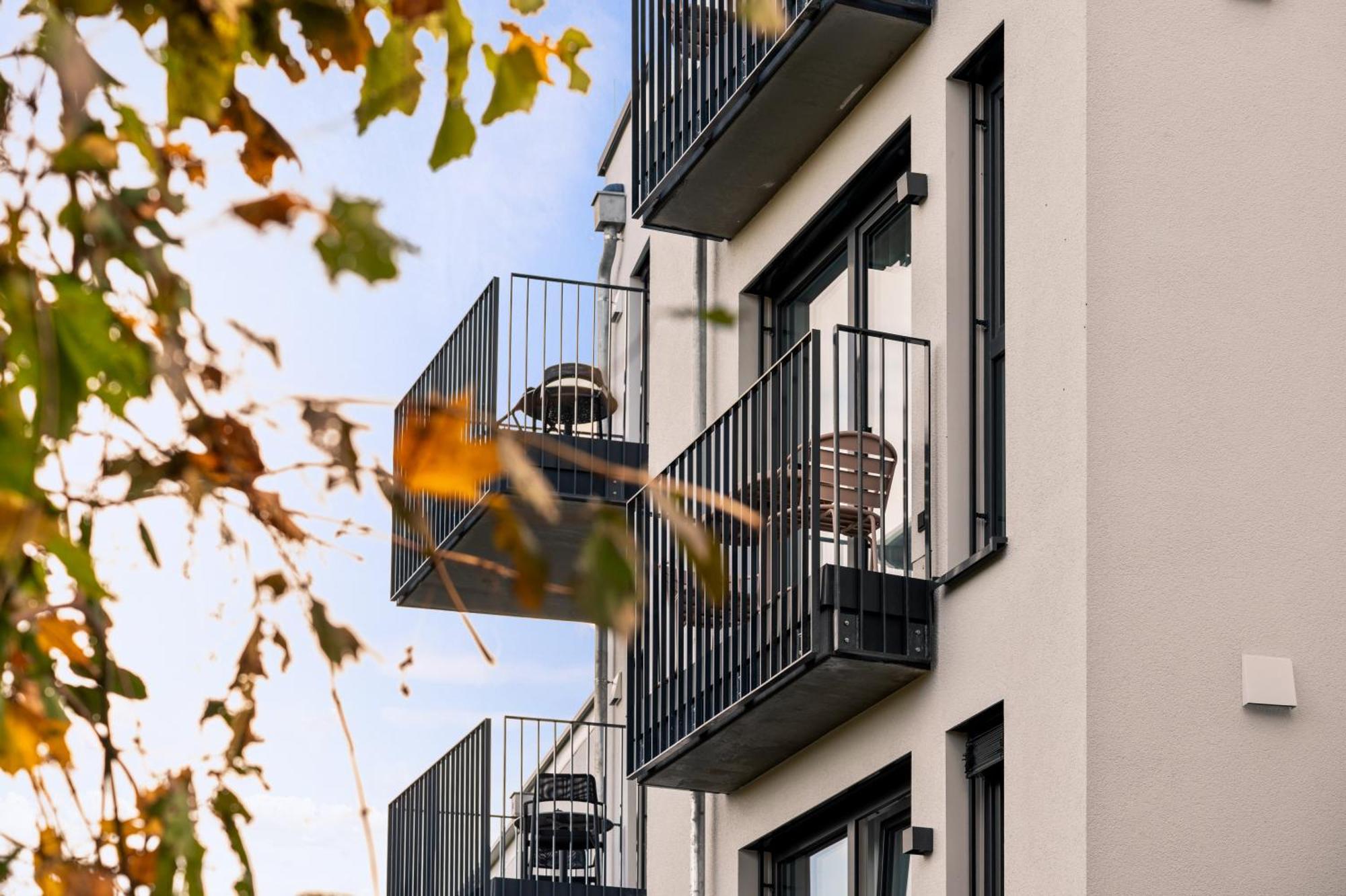 Motel42-Temporary Living Friedrichshafen Extérieur photo